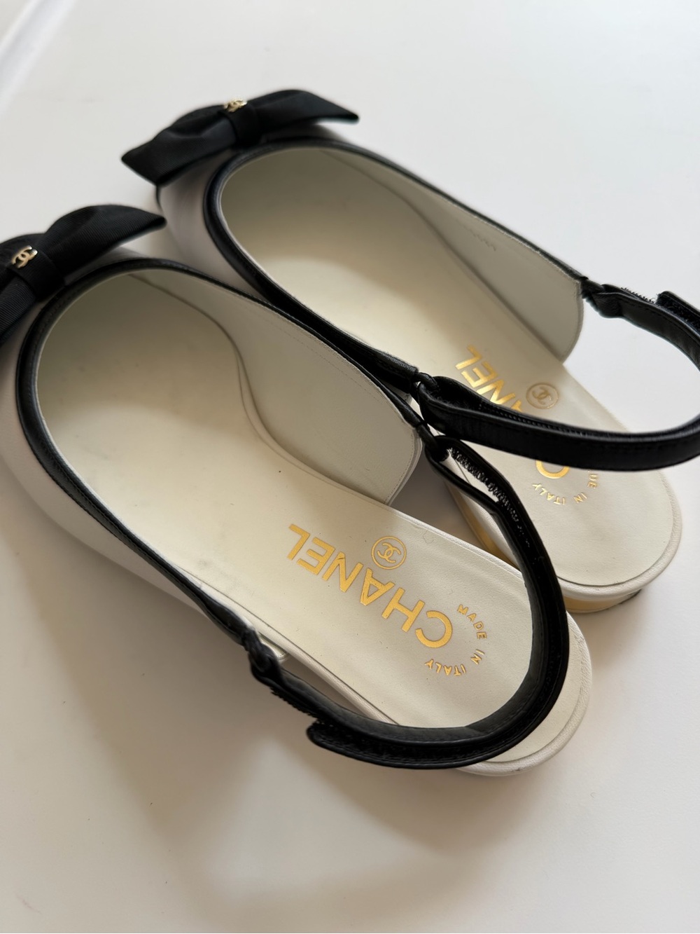 Chanel Slingback Ballet Flats Lambskin & Grosgrain White & Black 39 - Picture 16 of 16